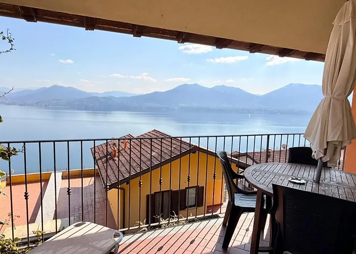 Lakeview Apartament *